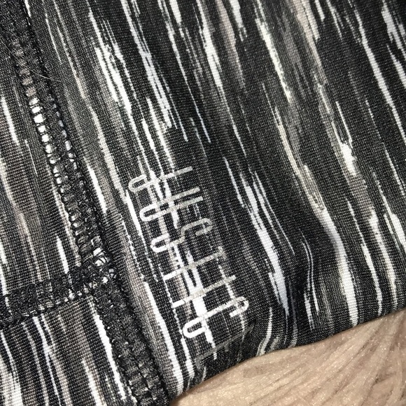 Clothes - Picture 2 of 8